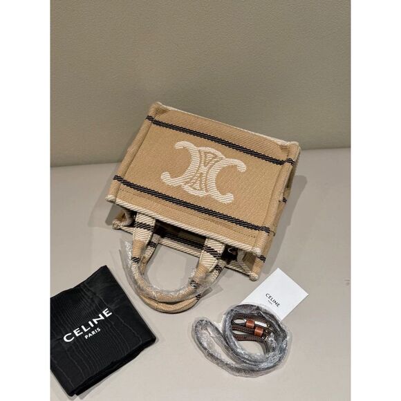 Celine Women Pre-Loved Bag Very Good Condition - Picture 3 of 9